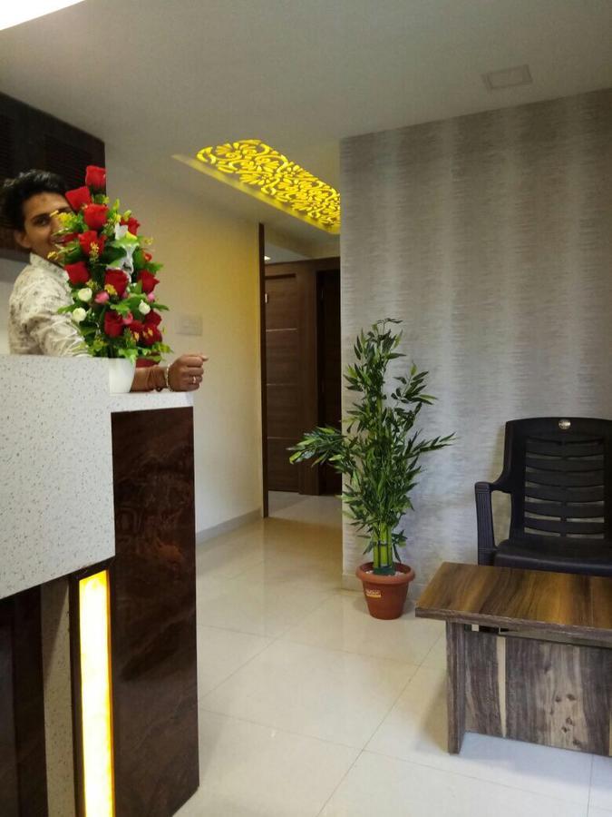 Hotel Sun Shine Ahmedabad Ngoại thất bức ảnh