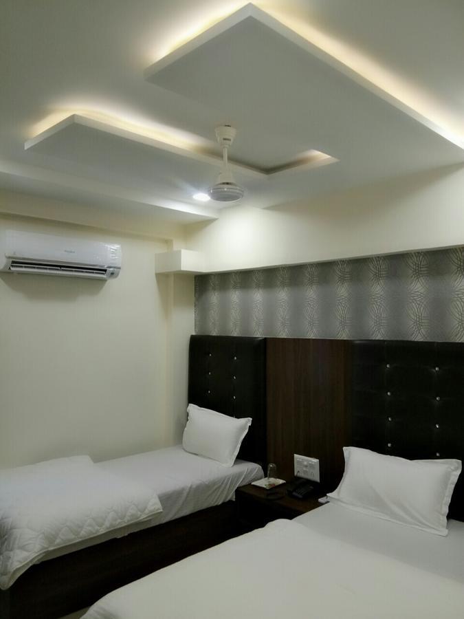Hotel Sun Shine Ahmedabad Ngoại thất bức ảnh